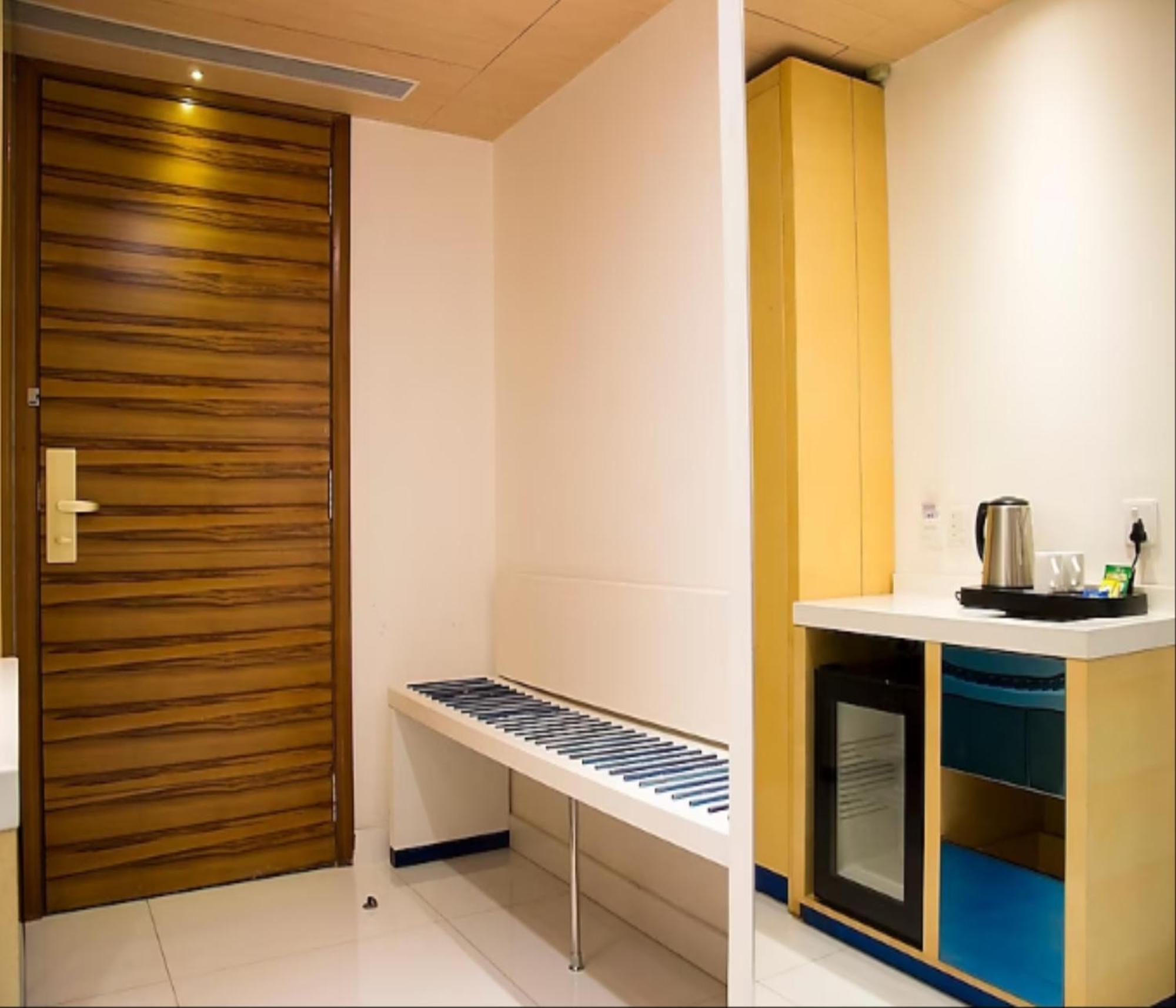 Barsana Boutique Hotel - Pure Vegetarian Calcutta  Esterno foto